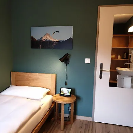 5Th Floor Basic Rooms - Shared Bathrooms Hotel