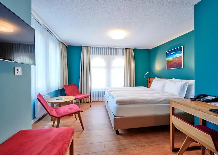 5th Floor Basic - Shared Bathrooms