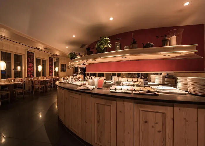 Hotel 5Th Floor Basic Rooms - Shared Bathrooms 2*